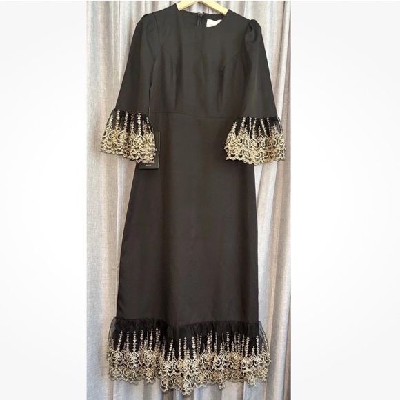 Tuckernuck Pomander Place Black Lillith Gold Lace Midi Dress NWT